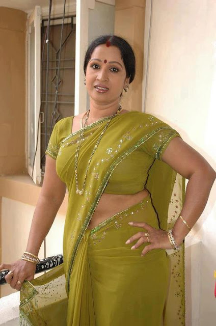 Housewife Photo Desi Masala Hot Housewife In Saree And Show Her
