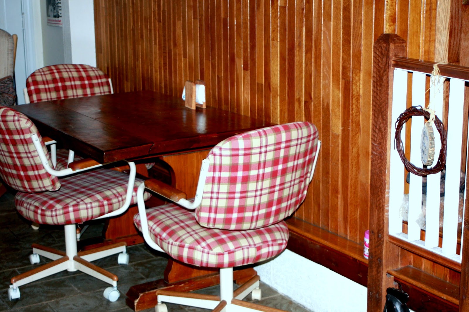 East Coast Styler Reupholsted Old Kitchen Chairs DIY