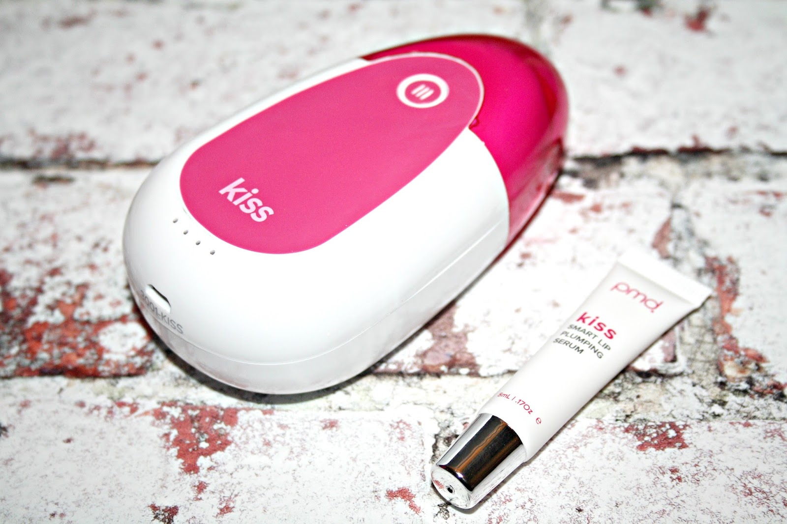 Beautyqueenuk A UK Beauty and Lifestyle Blog PMD Kiss Lip Plumping