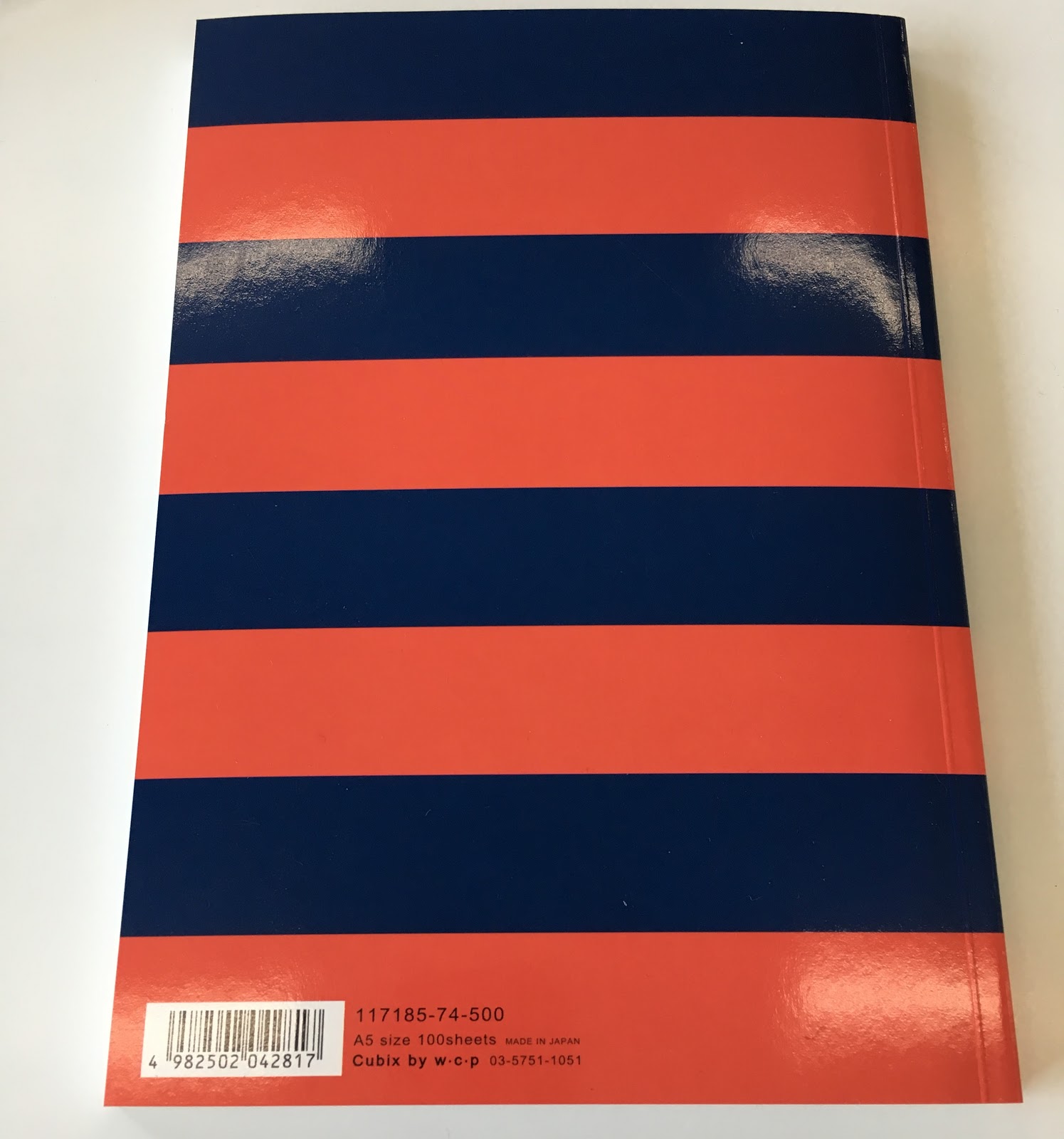 カットオフタイプの分厚いノート ワールドクリエイティブのa5ノート ストロベリーを購入 ずどーんどこ