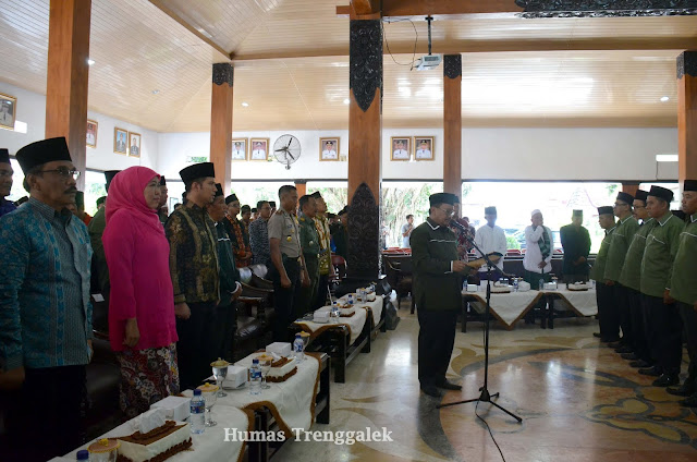 Khofifah Indar Parawansa Hadiri Pelantikan ISNU Trenggalek