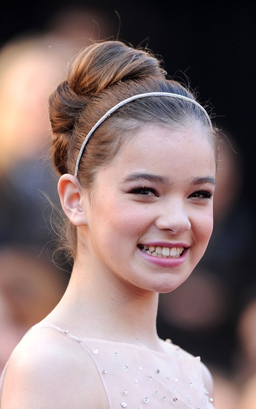 TeenCelebBuzz Hailee Steinfeld Academy Awards Cutie