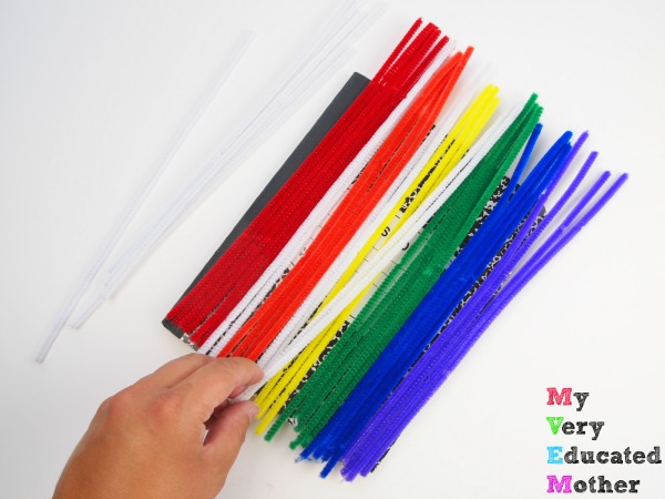 Back to School: DIY Pipe Cleaner Notebook