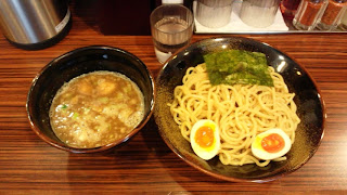 西新宿 麺食い 慎太郎