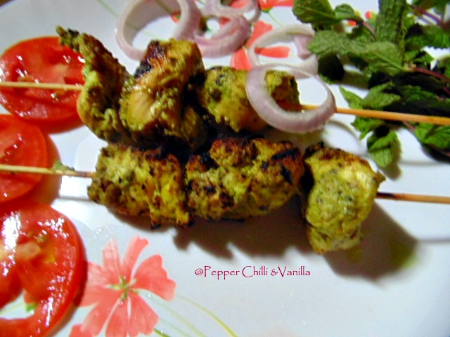 how to make hariyali chicken tikka kebab