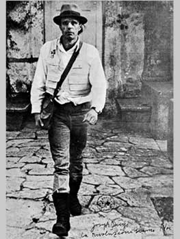1986: Morria o artista alemão Joseph Beuys - Jornal Grande Bahia (JGB)