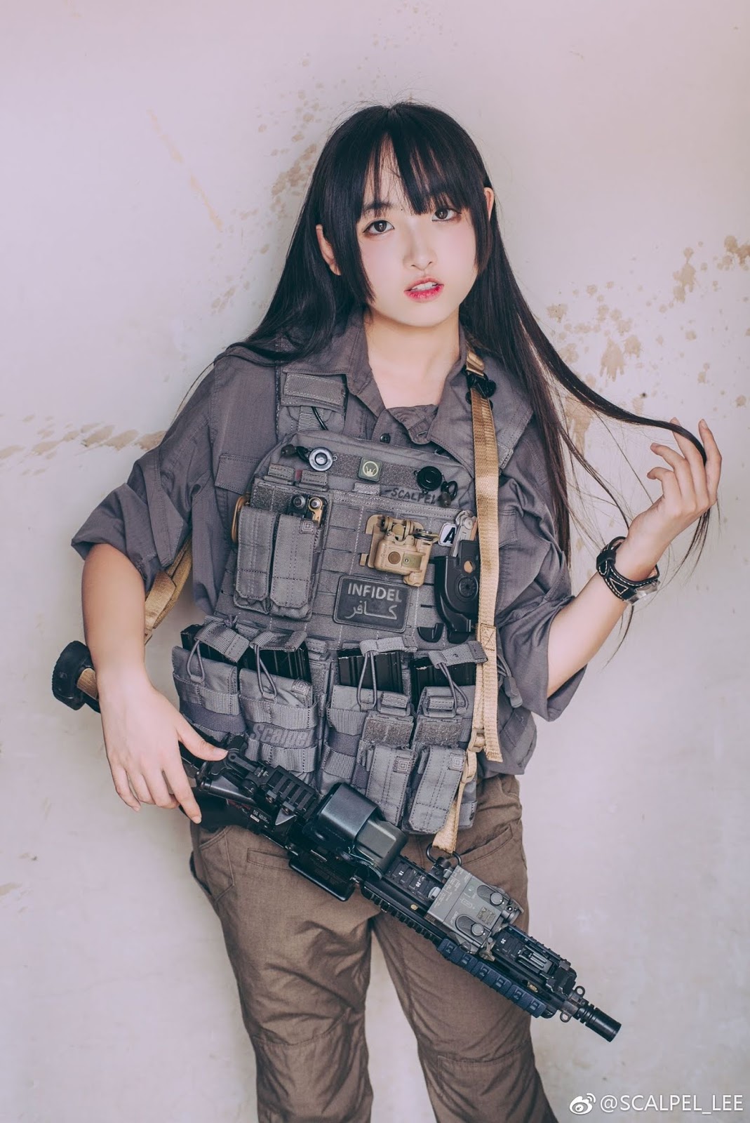 Amazing WTF Facts: Cute Asian Girls With Guns - Japanese Cosplay Armed ...