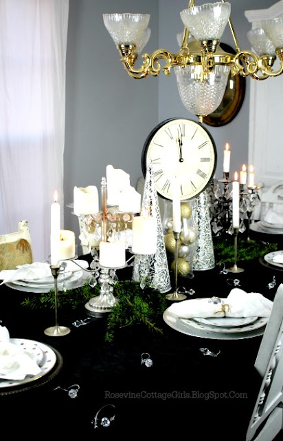 Table set for a new years eve dinner party