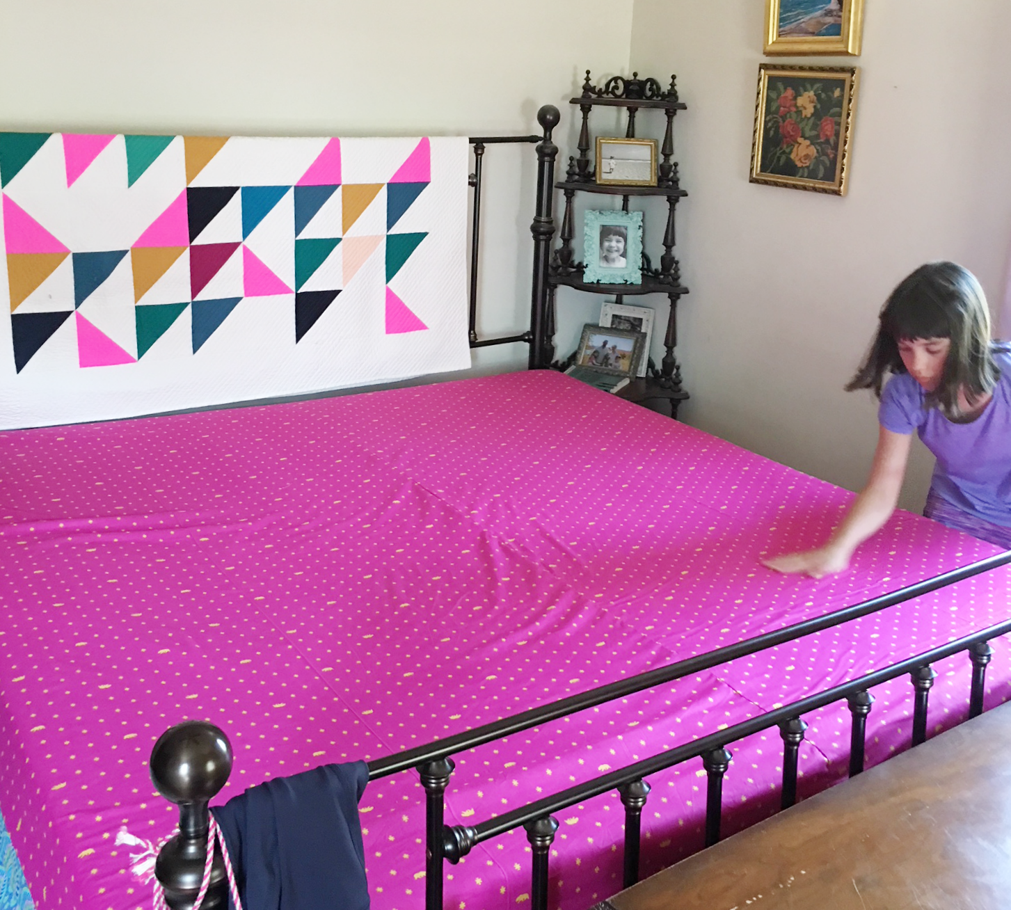 sewhungryhippie How to sew a fitted sheet