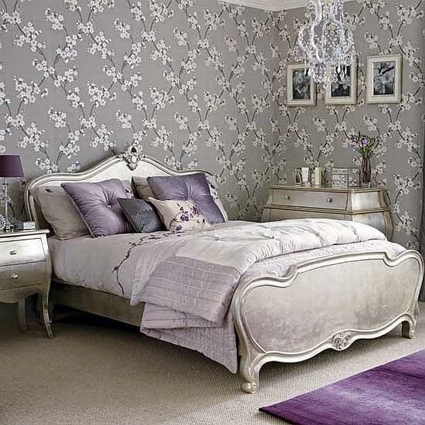 Vintage Bedroom in silver