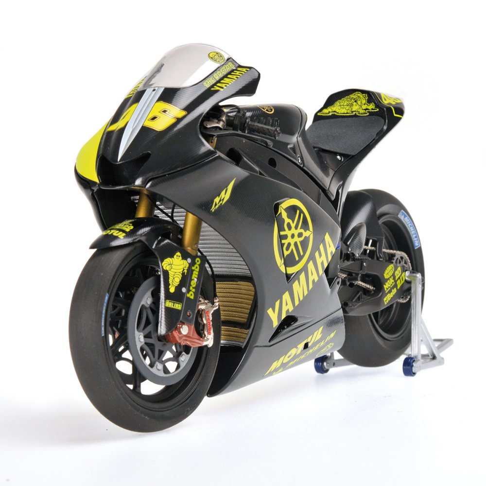 1:18 Yamaha YZR-M1 2018 MotoGP No#46 Rossi diecast motorcycle racing bike model 