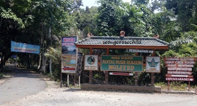Lokasi Pantai Ngliyep