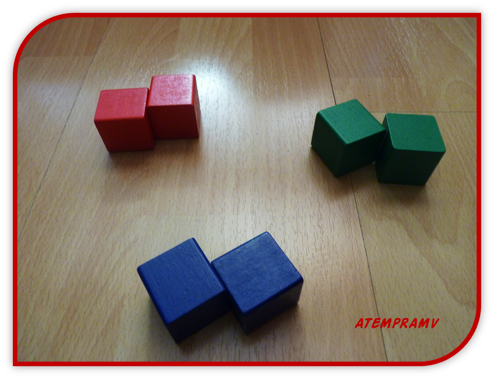 Attempra: Cubos de madera