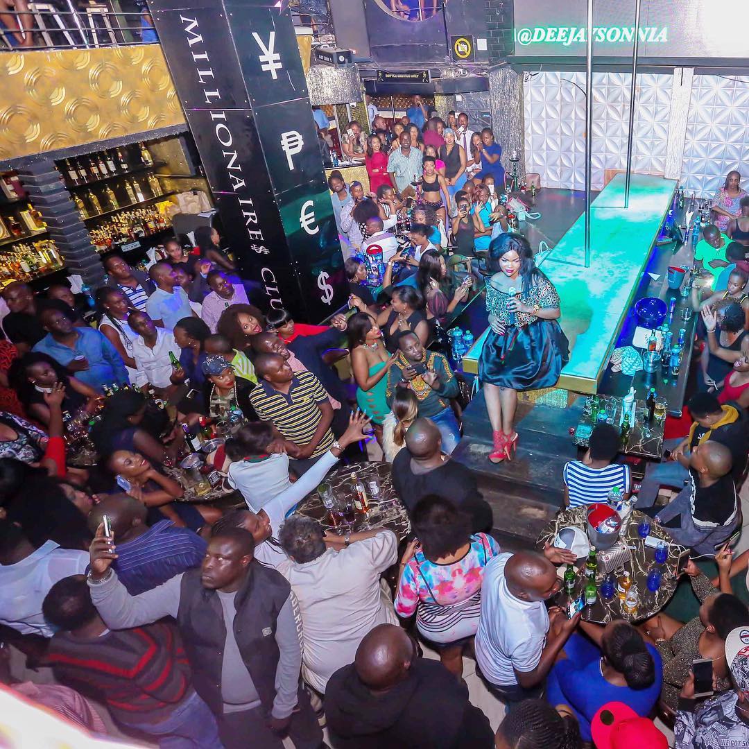 PICHA: Wema Sepetu 'Alivyohost' Party Kwenye Club Yenye Strippers, Nairobi  | UDAKU SPECIAL