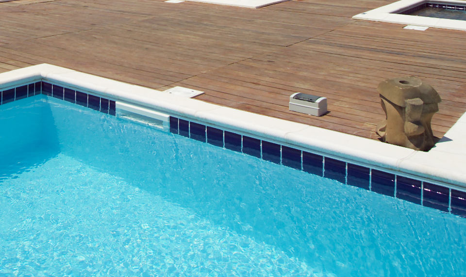 Swimming pool maintenance dubai Skimmers swimming pool