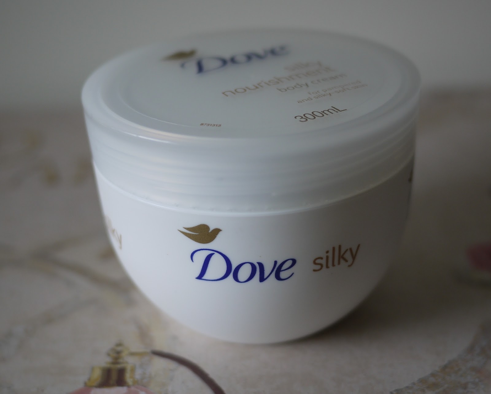 Making up 4 my age: Dove Silky Nourishment Cream