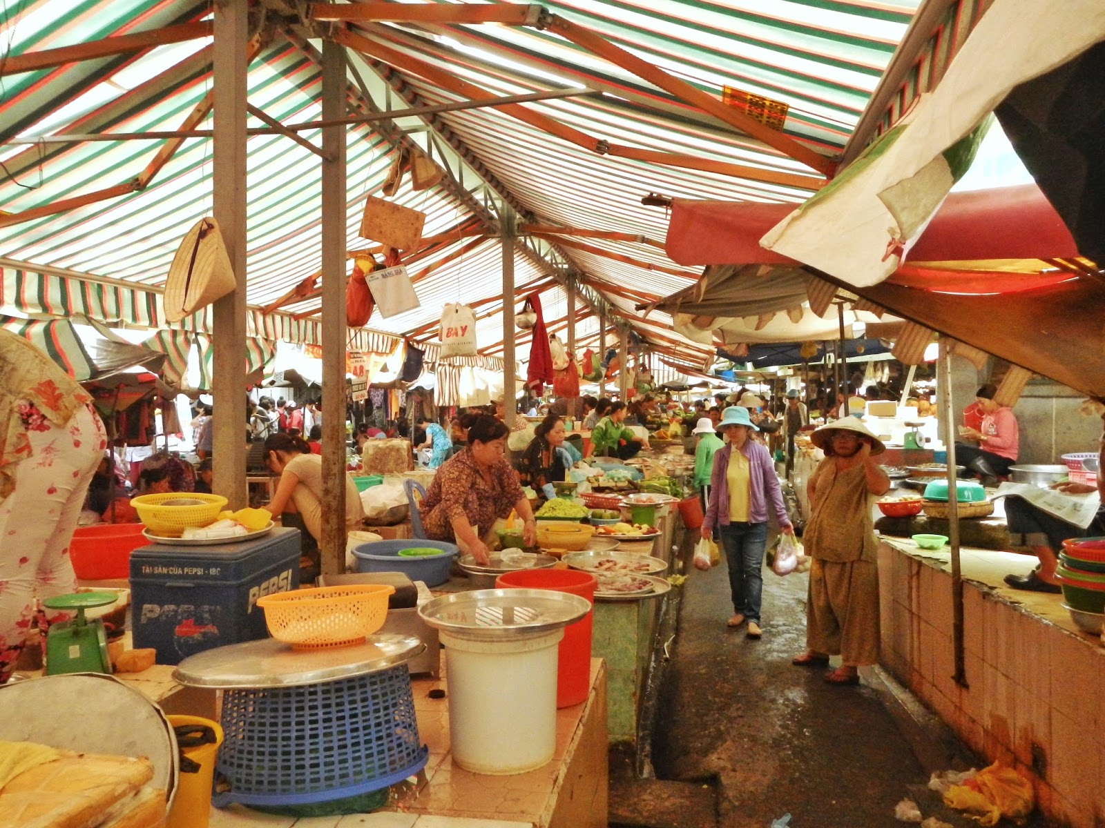 Pasar di Vietnam Pasar di Vietnam