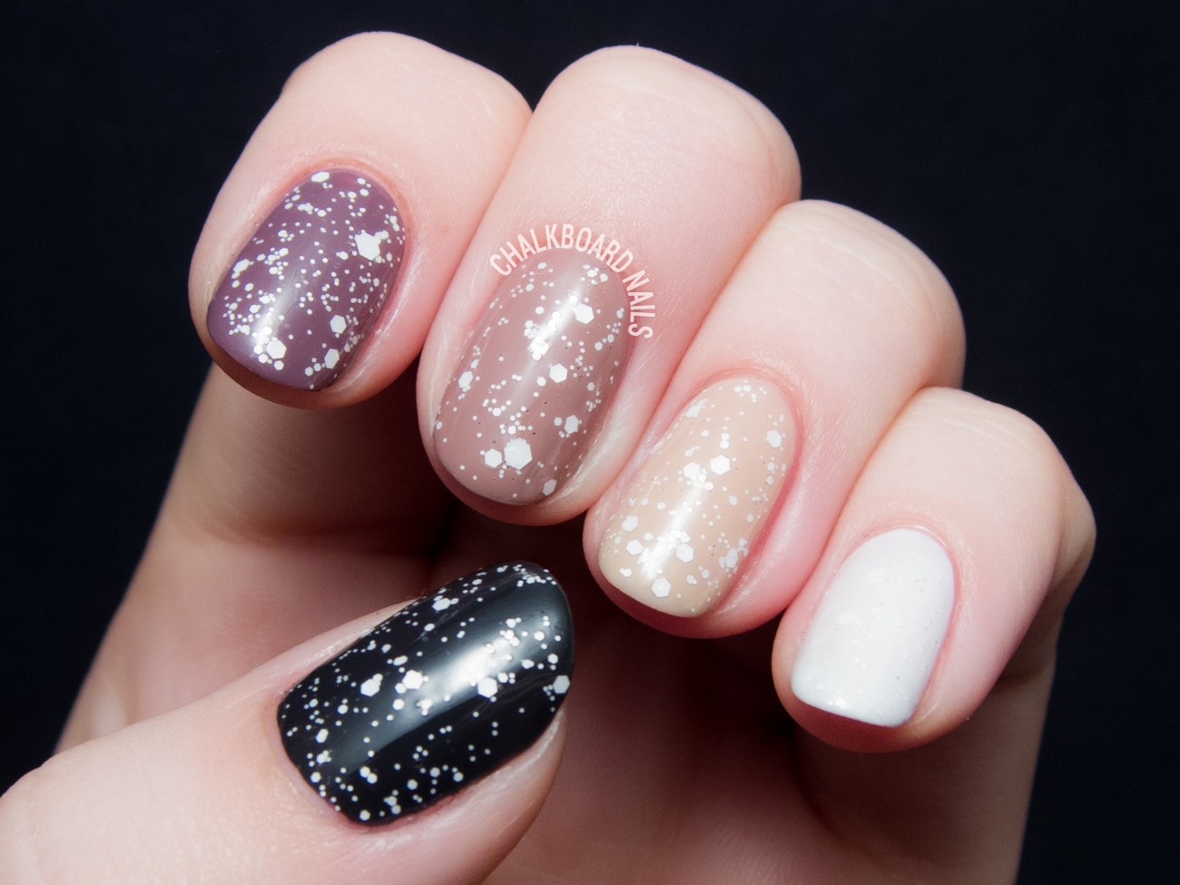 Ombre nails with lace glitter by @chalkboardnails