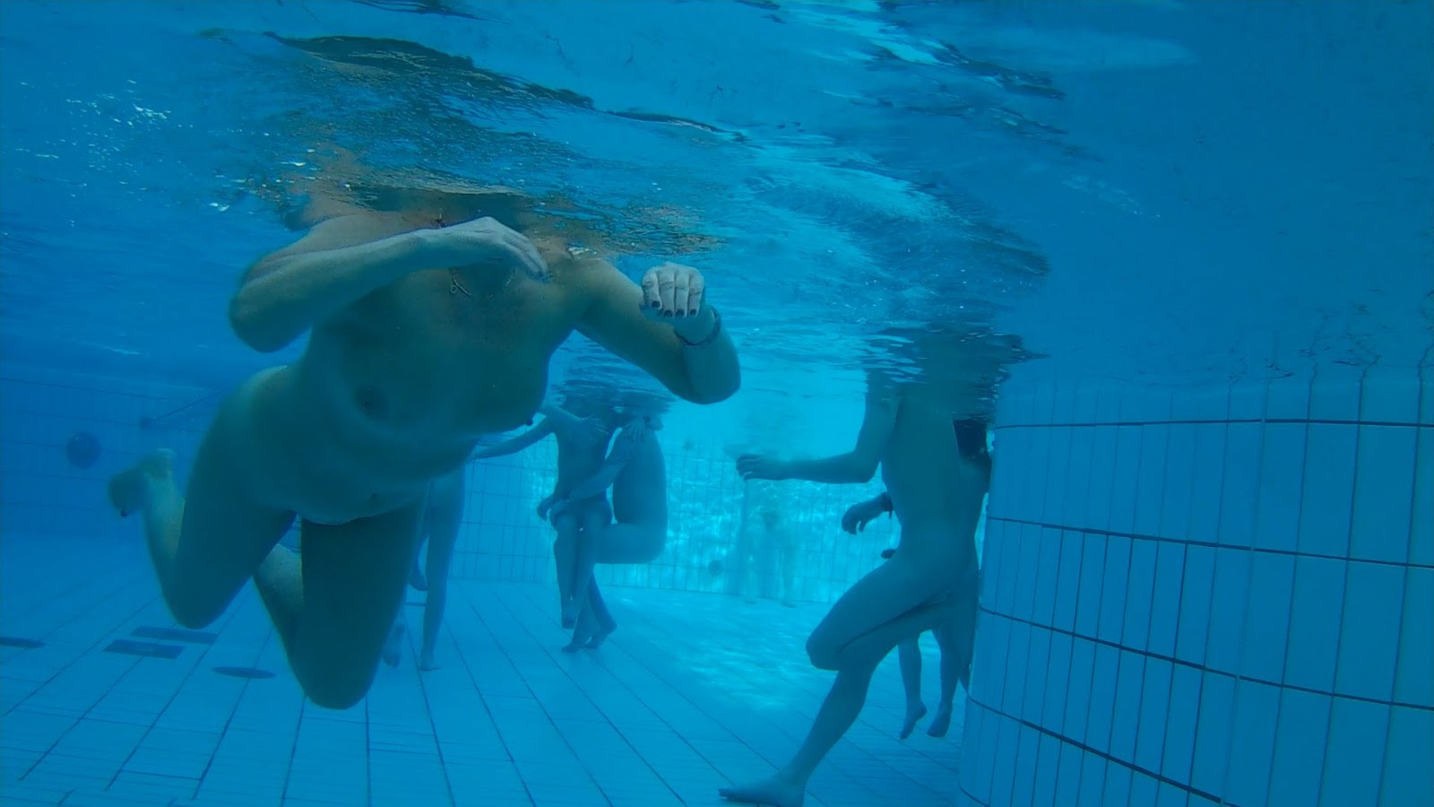 Voyeur Zona Underwater voyeur in sauna pool 3