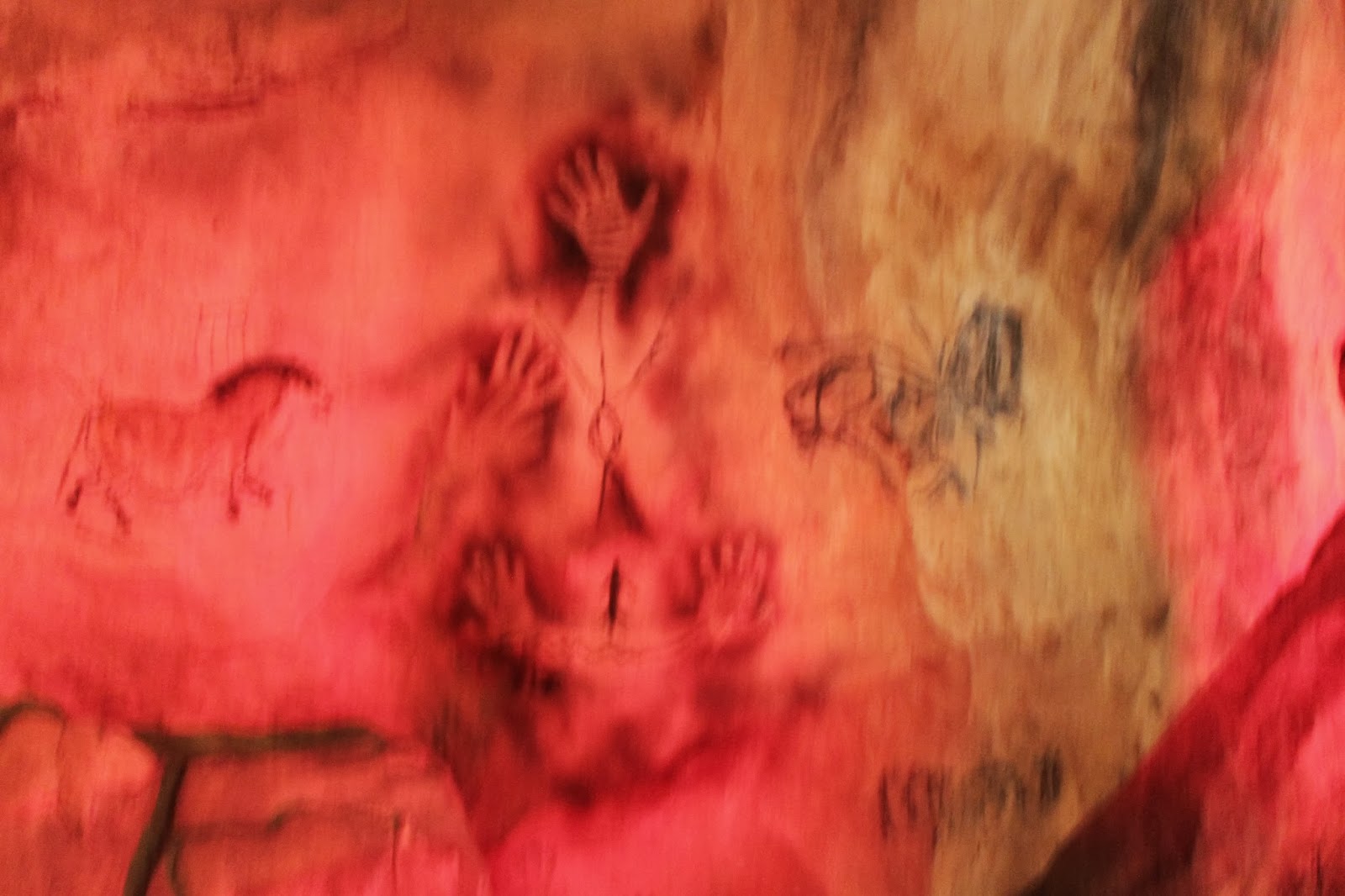Exhibit Life: What makes us human? The Hall of Human Origins