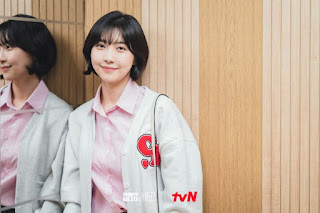 Đằng Sau Mỗi Ngôi Sao