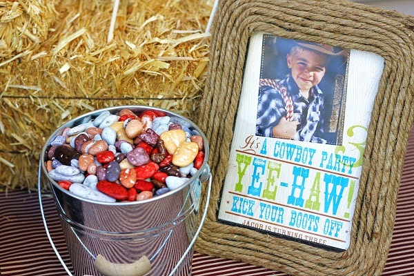 Decoration Ideas For Cowboy Cowgirl Or Western Parties Oh My