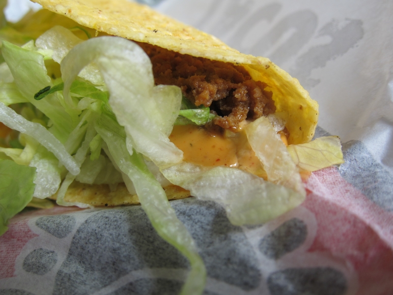 Review Del Taco Chipotle Beef Taco Brand Eating