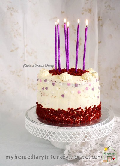 Red Velvet Cake With Cream Cheese Frosting