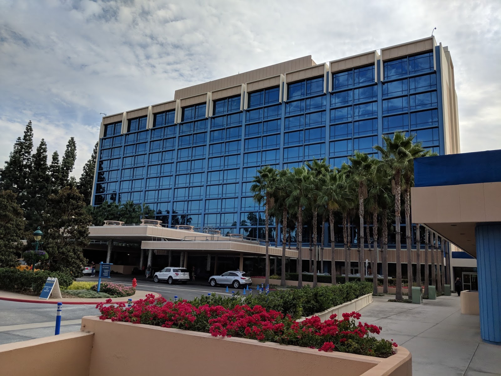 Review: Disneyland Hotel