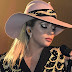 Lady Gaga: Vaza comercial da "Drive Bar Tour" completo e choca clipe de "Million Reasons"