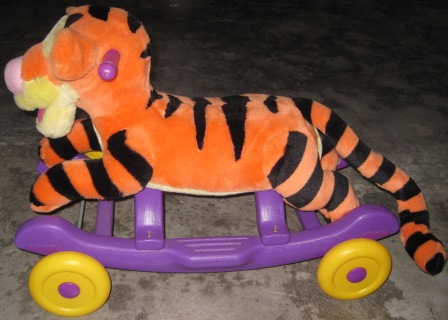 JuaiMurah: Disney Tigger 2 in 1 Rocker Cum Ride On