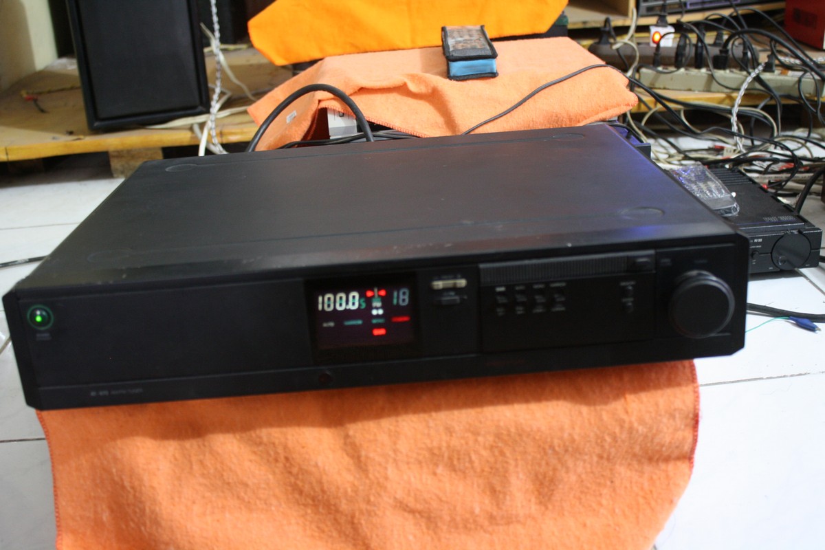 audio2nd: Proton AT-670 Tuner AM/FM (SOLD)