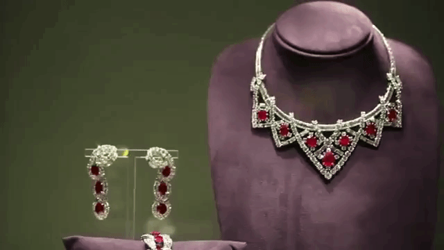 elizabeth taylor cartier ruby necklace