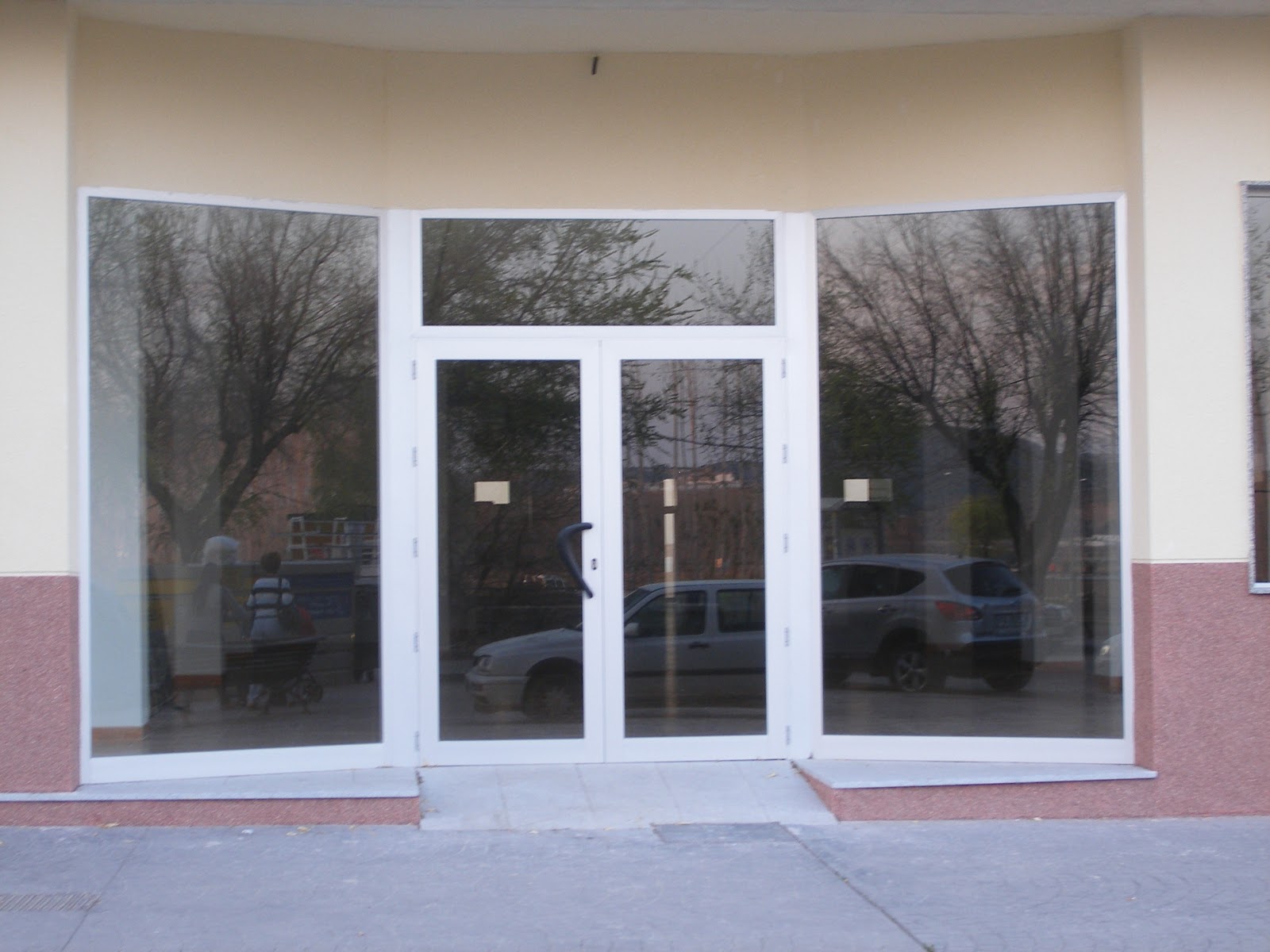 Carpinteria en hierro y aluminio JM SALAS: Trabajos en aluminio