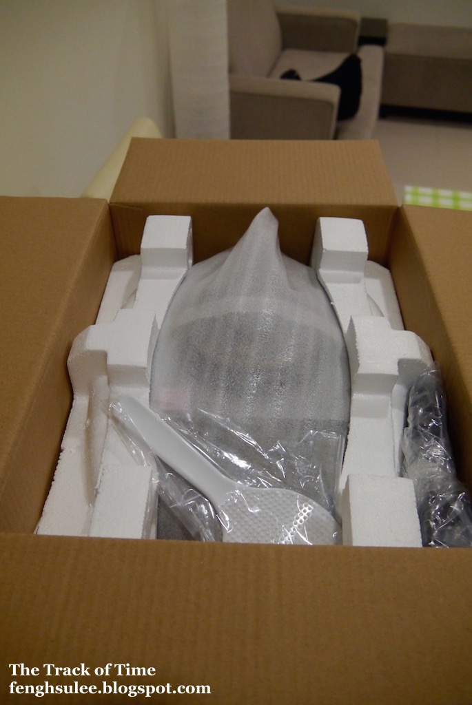 Hitachi Rice Cooker RZXMC10Y Black The Track of Time