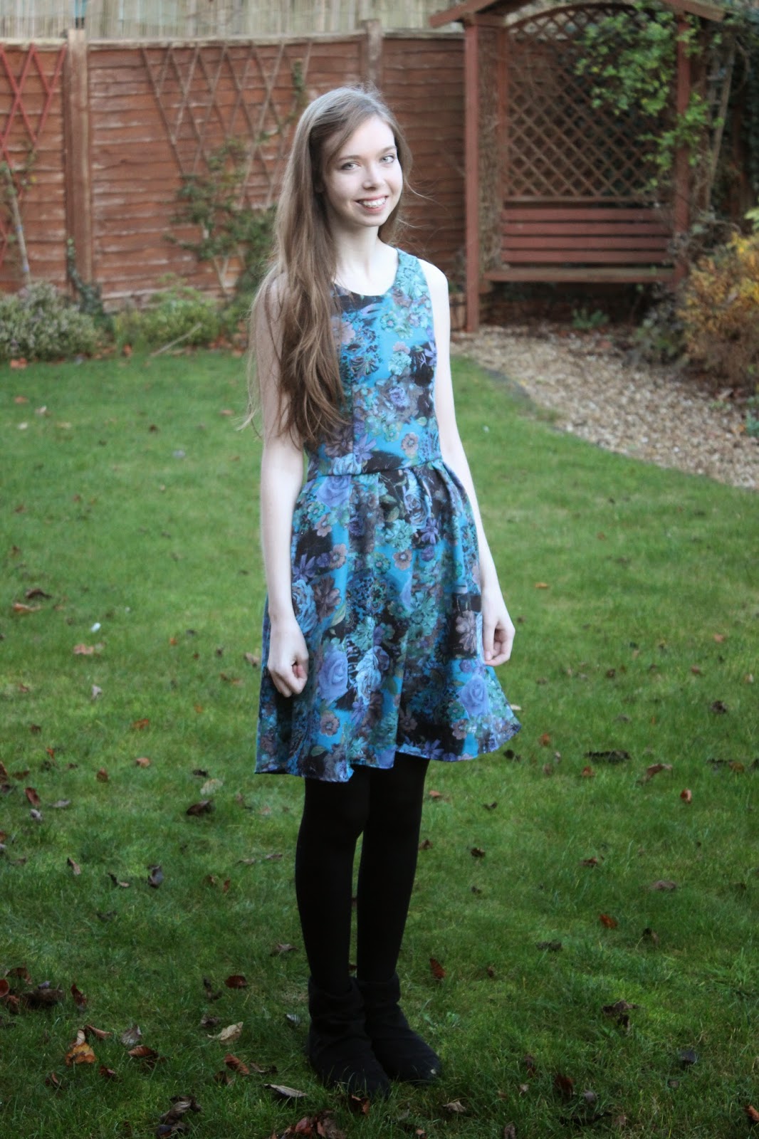 Lady Sewalot: Bright Floral Dress