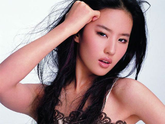 The Stars 2011: Photo Gallery: Cute Actress Crystal Liu