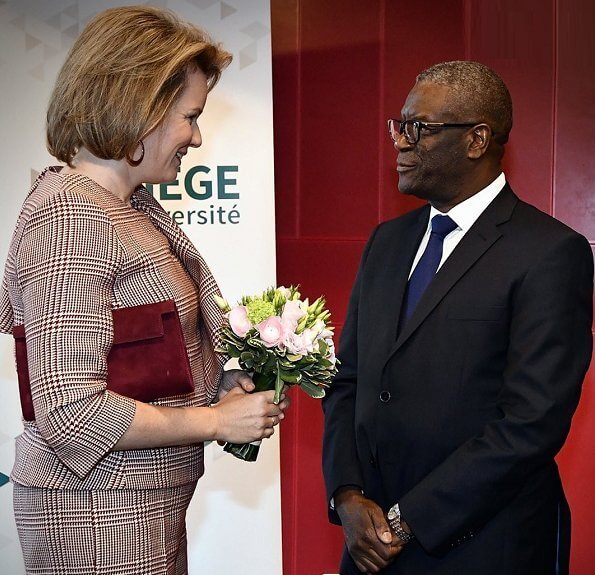 The Mukwege Chair aims to develop interdisciplinary research in the field of sexual violence against women. Queen Mathilde in Natan