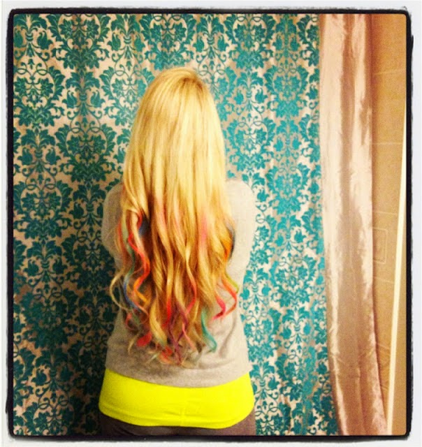 How to chalk your hair hair_chalking How To Beauty