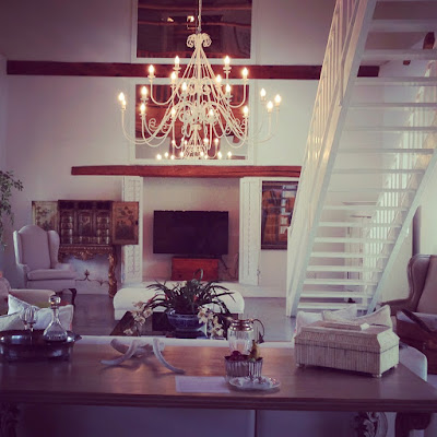 Grand Dedale Country House, Wellington, South Africa, Melanies Insights, melaines-insights, www.melaines-insights.com, travel, hideaway, recommendations, hotel, luxury, luxury travel, wanderlust, best hotels, South Africa, SouthAfrica Grand Dedale Country House, living room, view from inside romantic cottage