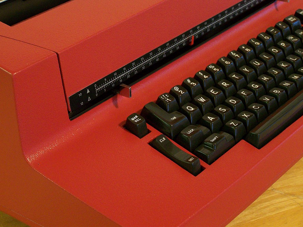 IBM Selectric II Dual-Pitch Correcting, model 895. Freshly Cleaned, Lubed  and Adjusted New Sound Insulating Foam Ready To Use