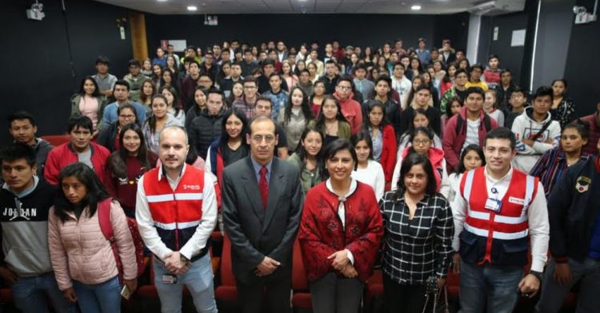 Más de 4 mil universitarios fueron capacitados por el Ministerio de Trabajo para que sepan sus derechos durante su formación laboral Más de 4 mil universitarios fueron capacitados por el Ministerio de Trabajo para que sepan sus derechos durante su formación laboral
