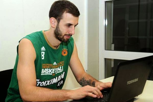 "Μαζί χαιρόμαστε, μαζί στεναχωριόμαστε"