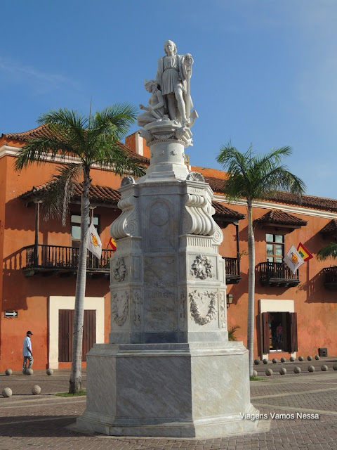 Estátua de Colon, homenagem a Cristovão Colombo