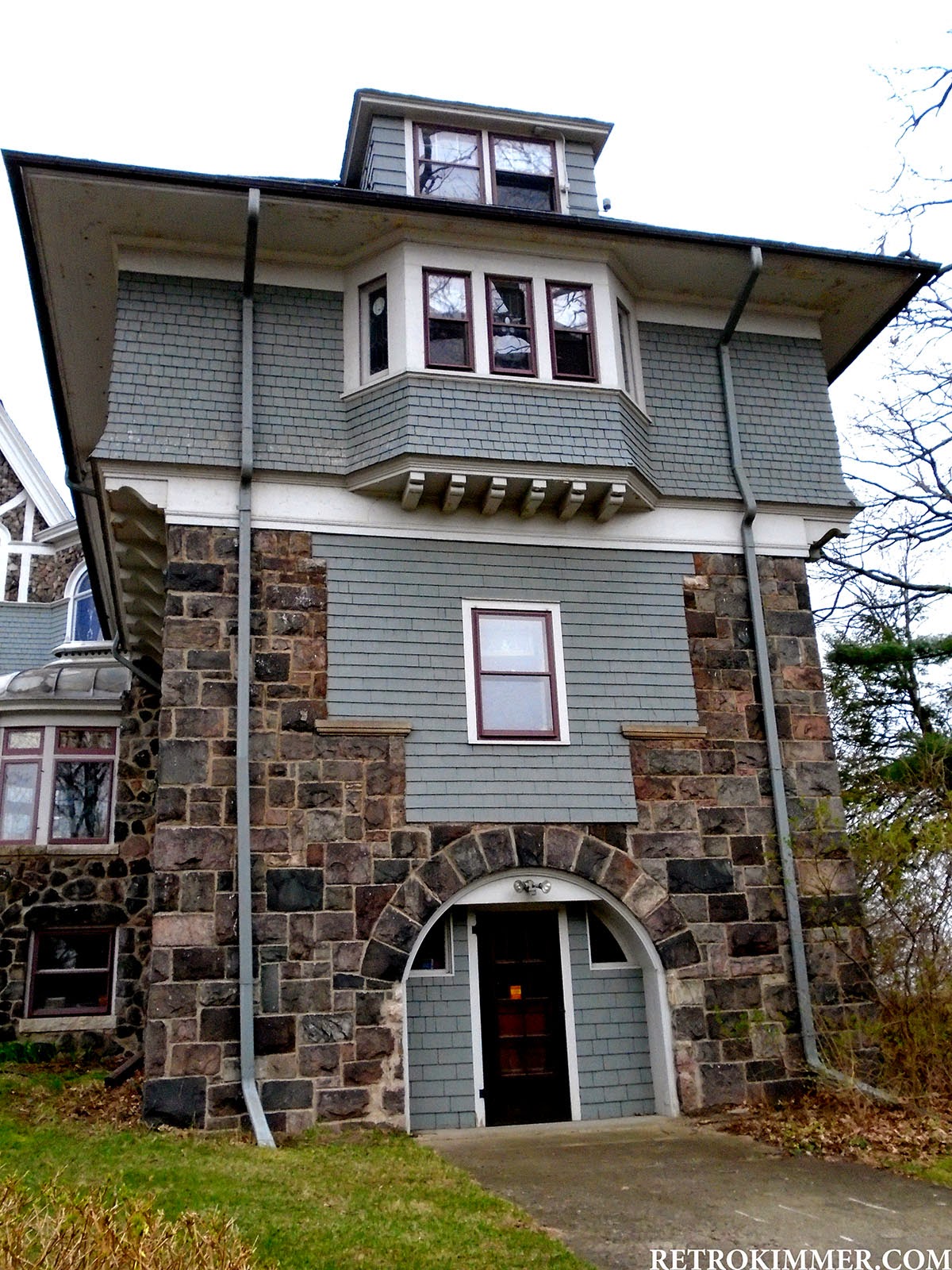 RETRO KIMMER'S BLOG NEW PHOTOS OF THE HUTCHINSON HOUSE IN YPSILANTI