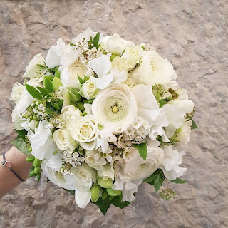 50+ Buket Bunga Pengantin (Hand Bouquet Bunga) Pernikahan 50+ Buket Bunga Pengantin (Hand Bouquet Bunga) Pernikahan