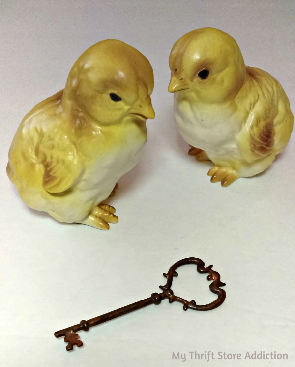 Lefton collectible chicks