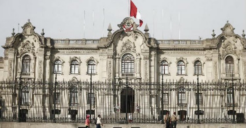 Bachilleres podrán ser contratados como personal altamente calificado en ministerios, PCM y Palacio (D. S. N° 021-2017-EF) Bachilleres podrán ser contratados como personal altamente calificado en ministerios, PCM y Palacio (D. S. N° 021-2017-EF)