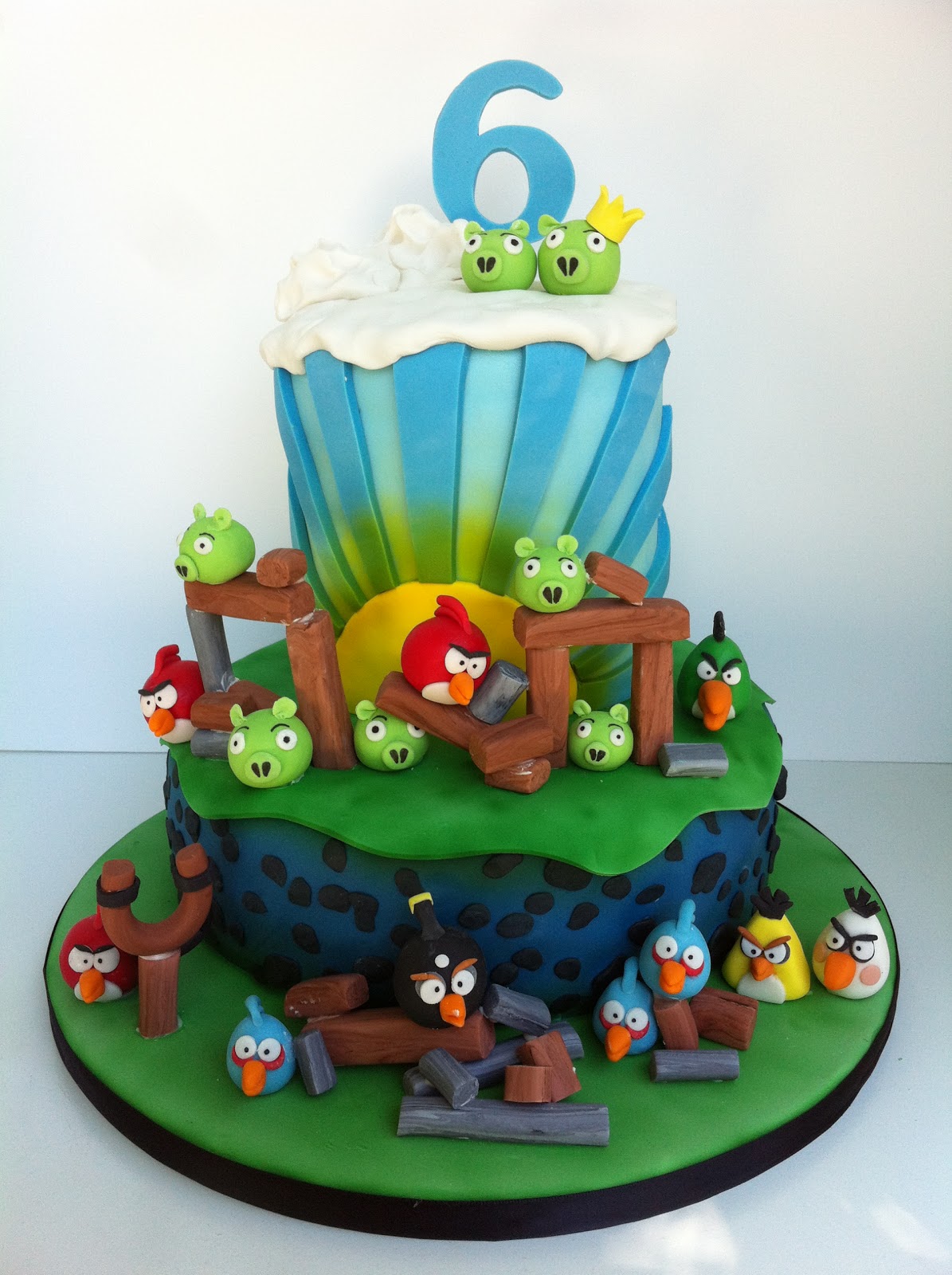 Whimsical by Design: Austin's Angry Birds Birthday Cake