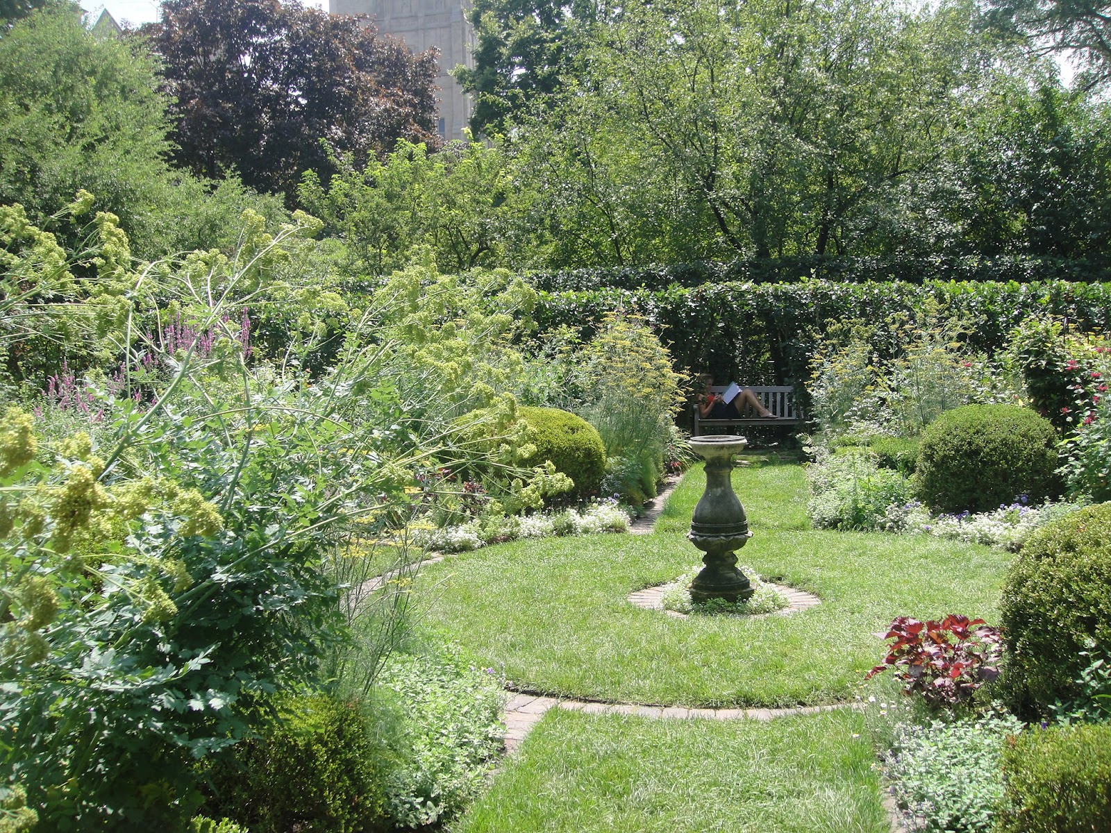 GardenEnvy Shakespeare Garden At Northwestern University Is A Study In Beauty